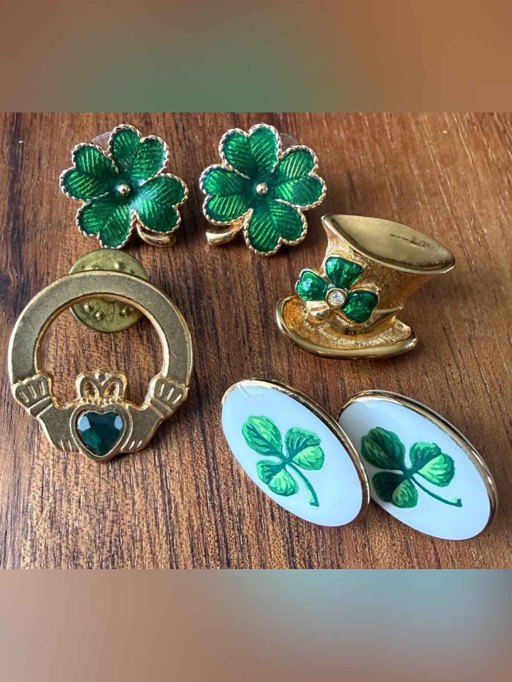 VTG Lot of Shamrock Porcelain St Patrick’s Day Avon Pin Earrings Hat Gold Tone